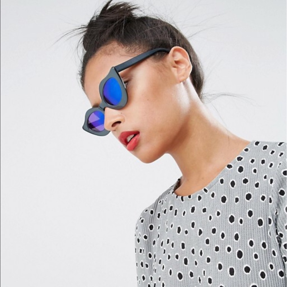 House of Holand Lipstick Sunnies
